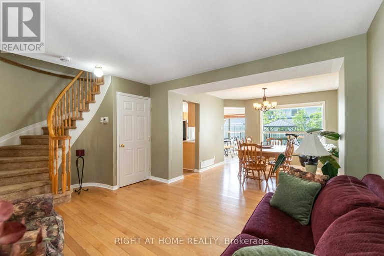 28479509/87-cohen-avenue/katimavik/ottawa/ontario/K2L4G4_6