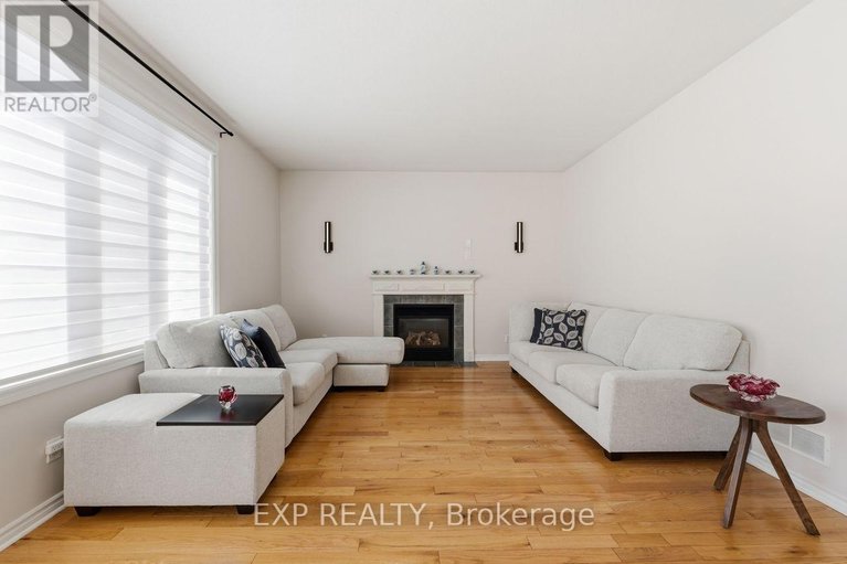 29674705/3-shining-star-circle/stittsville-south/ottawa/ontario/K2S2B5_11