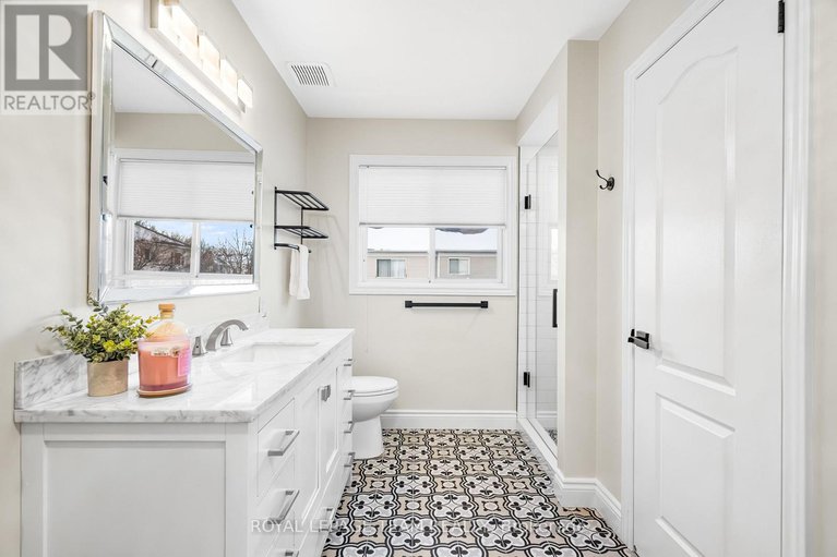 29425119/1925-windwood-place/chapel-hill/ottawa/ontario/K1C7K7_29