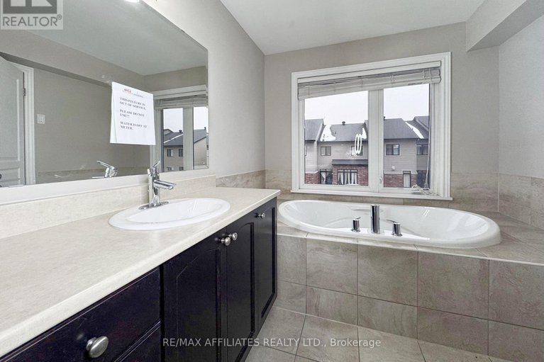 29142673/232-cooks-mill-crescent/riverside-south/ottawa/ontario/K1V2N1_17