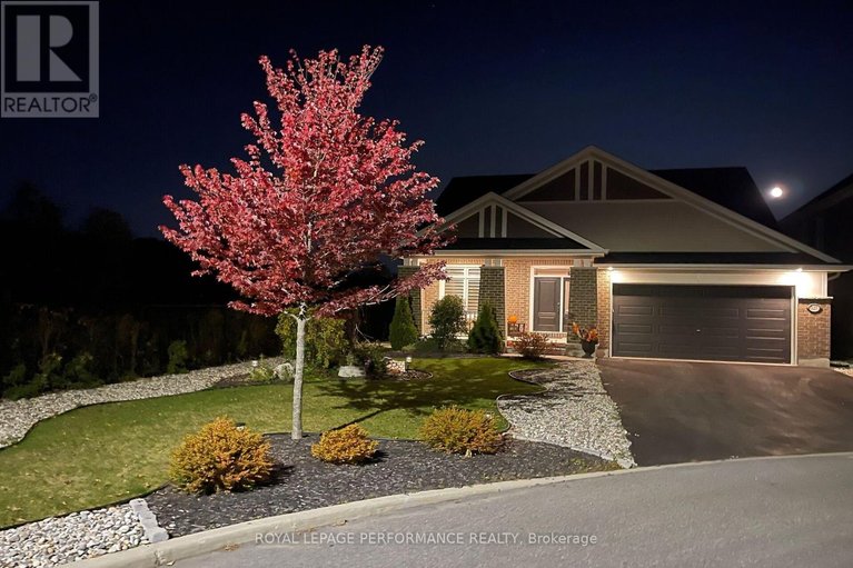 29645046/527-silverbell-crescent/blossom-parkkemp-parkfindlay-creek/ottawa/ontario/K1T0N9_3