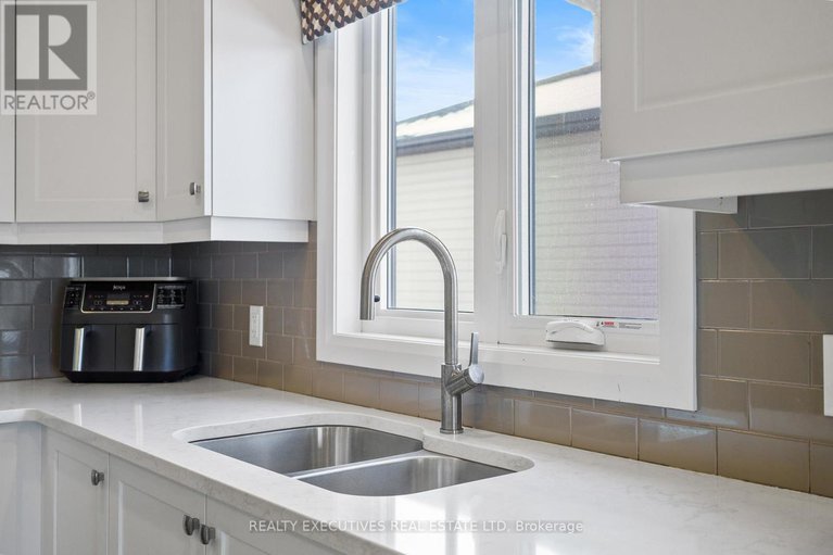 29393004/460-arora-crescent-s/winchester/north-dundas/ontario/K0C2K0_6