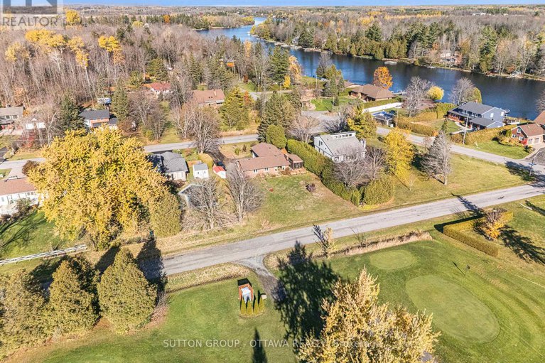 29047686/1218-upton-road/manotick-south-to-roger-stevens/ottawa/ontario/K4M1B3_35