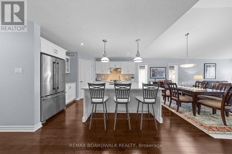 29641408/211-mckenny-street/mississippi-mills-ramsay-twp/mississippi-mills/ontario/K0A1A0_9