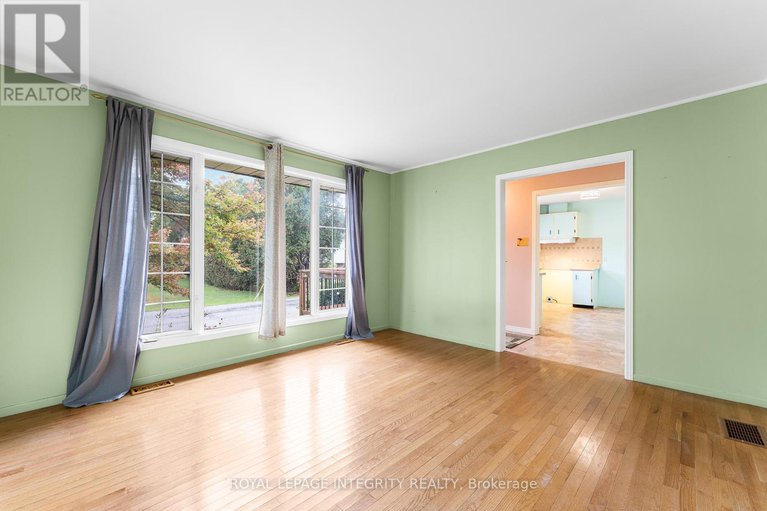 28928918/17-second-avenue/village-of-russell/russell/ontario/K4R1E2_5