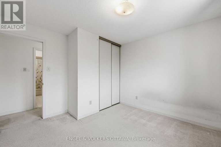 29484139/591-merkley-drive/fallingbrookpineridge/ottawa/ontario/K4A1S3_26