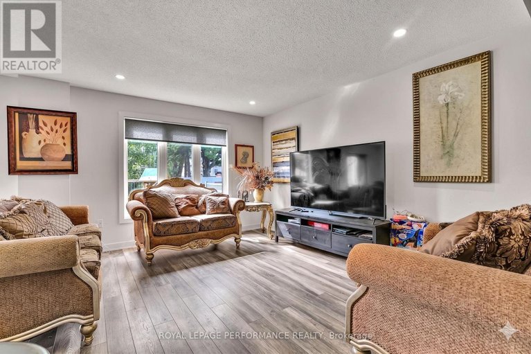 29674697/609-robert-street/town-of-rockland/clarence-rockland/ontario/K4K1E8_8