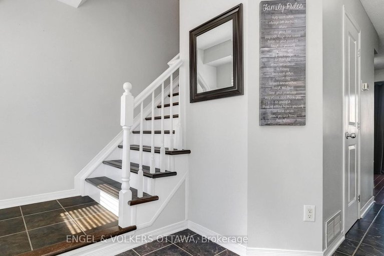 29583335/505-burleigh-private/cyrville/ottawa/ontario/K1J1J9_6