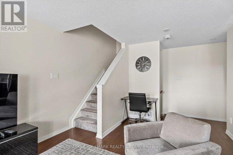 28973356/799-element-private/emerald-meadowstrailwest/ottawa/ontario/K2M0M7_24