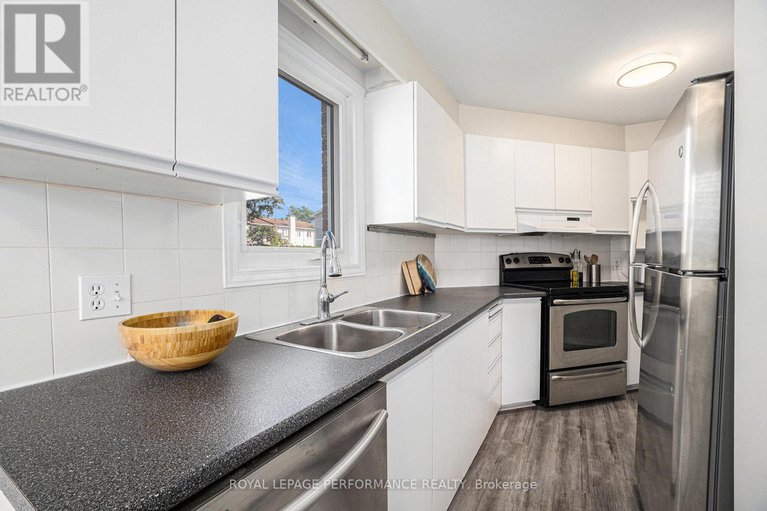 28573942/6074-red-willow-drive/chapel-hill/ottawa/ontario/K1C7J5_10