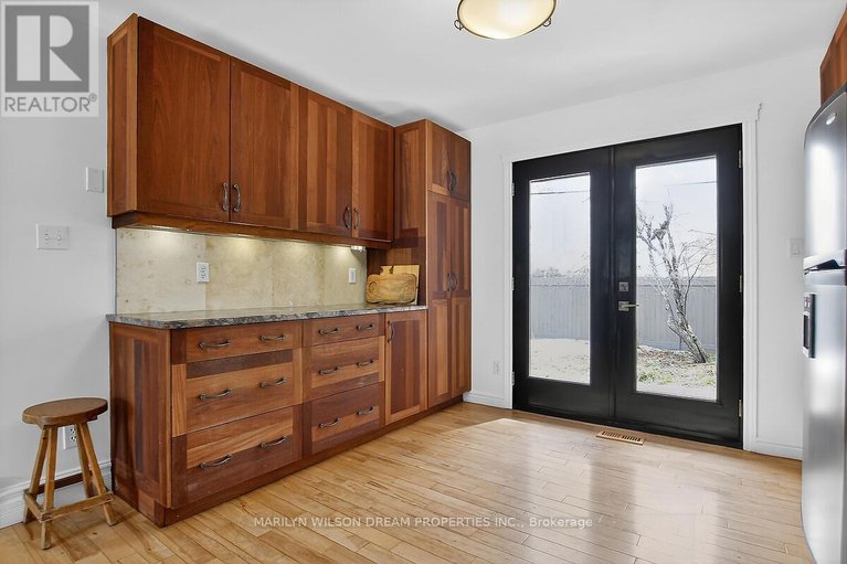 29599055/2105-bangor-street/elmvale-acresurbandale/ottawa/ontario/K1G2X6_18