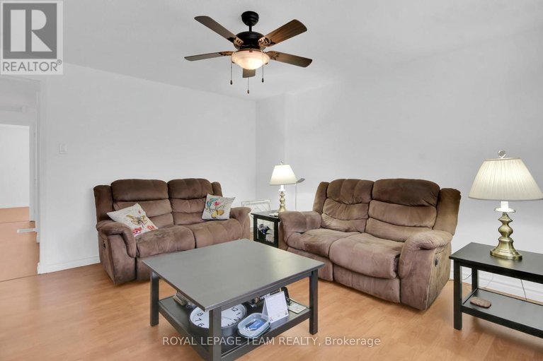 29645242/d-30-black-forest-lane/arbeatha-park/ottawa/ontario/K2H5C8_36