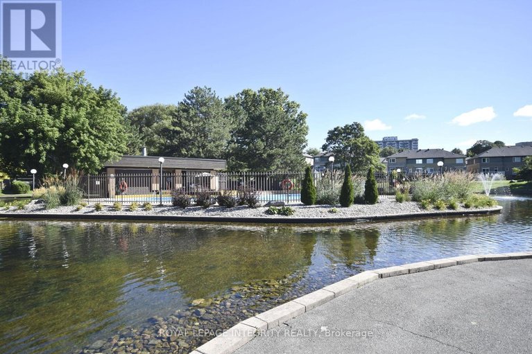 29619468/30-100-hillside-drive/viscount-alexander-park/ottawa/ontario/K1K4J4_44