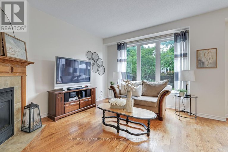 28505247/69-friendly-crescent/stittsville-south/ottawa/ontario/K2S2B6_11