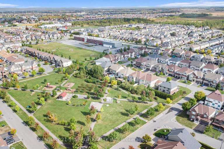 29100391/2479-esprit-drive/avalon-east/ottawa/ontario/K4A0S6_31