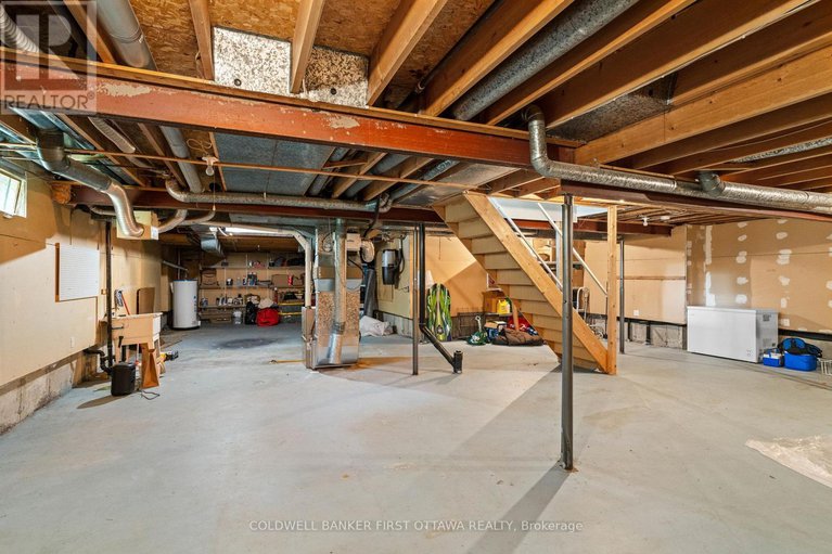 28427469/2722-wyldewood-street/emerald-woodssawmill-creek/ottawa/ontario/K1T2R9_35