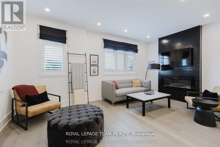 29028721/919-finescale-way/half-moon-bay/ottawa/ontario/K2J0R5_20