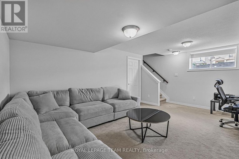 28803715/622-parade-drive/stittsville-south/ottawa/ontario/K2S0Y7_31