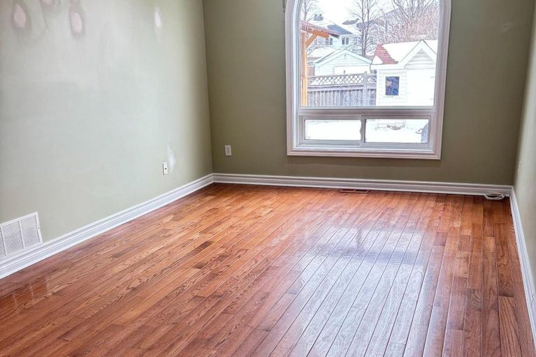 29478854/1501-launay-avenue/fallingbrookpineridge/ottawa/ontario/K4A3S1_11