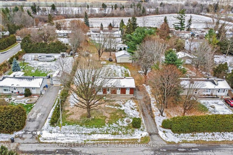 29120635/106-snowbird-lane/fitzroy-ward-south-east/ottawa/ontario/K0A2H0_25