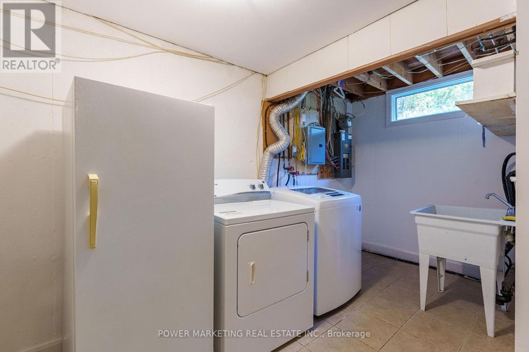 29083231/2372-riley-avenue/queensway-terrace-southridgeview/ottawa/ontario/K2C1J9_22