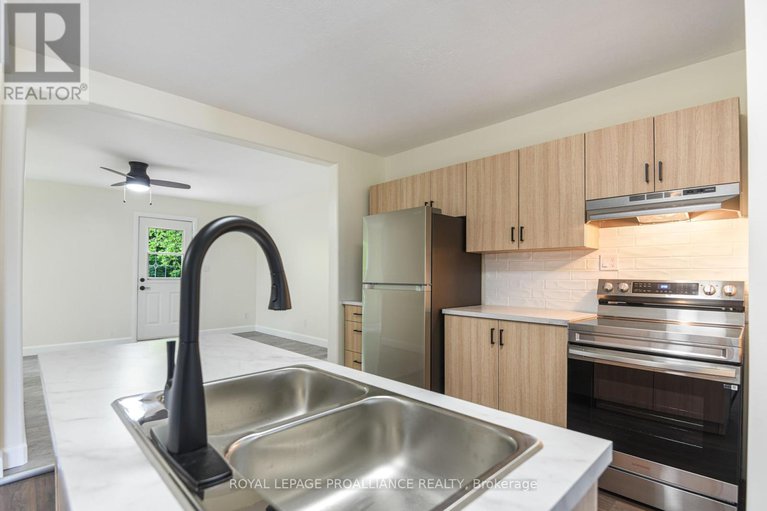 28482324/11-broadway-avenue/brockville/brockville/ontario/K6V1T9_12