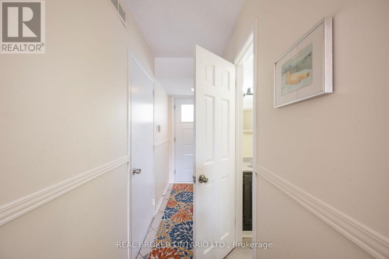 28141564/31-reaney-court/beaverbrook/ottawa/ontario/K2K1W7_3
