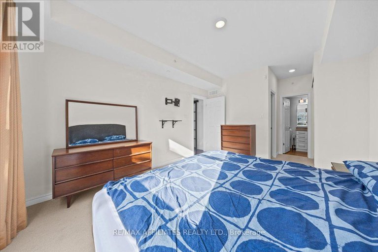 28977789/105-250-glenroy-gilbert-drive/strandherd/ottawa/ontario/K2J5W2_23