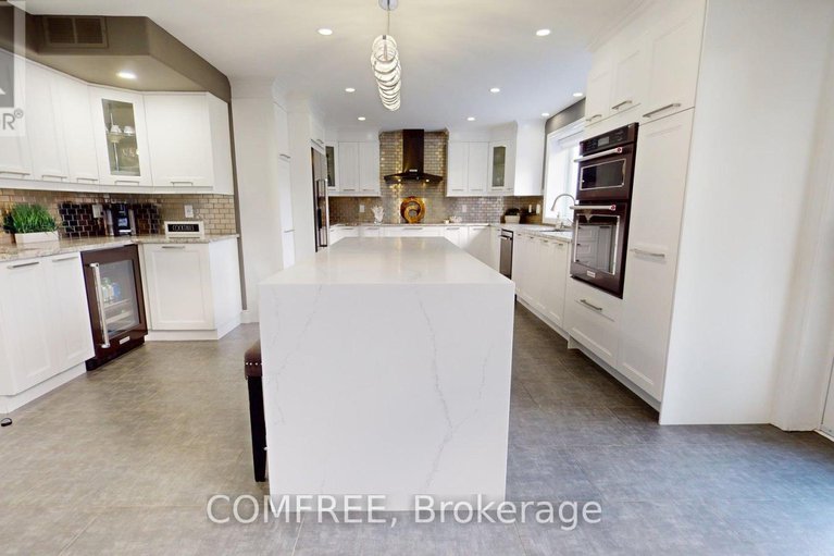 29132949/70-wilderness-way/stittsville-north/ottawa/ontario/K2S2E3_8