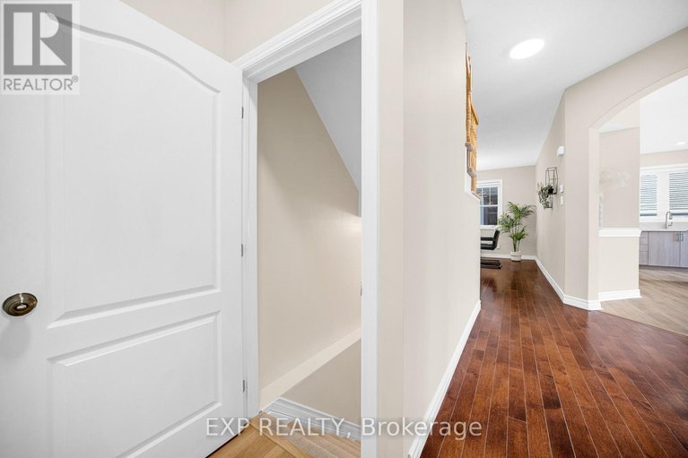 29610484/2522-stone-cove-crescent/half-moon-bay/ottawa/ontario/K2J0T3_21