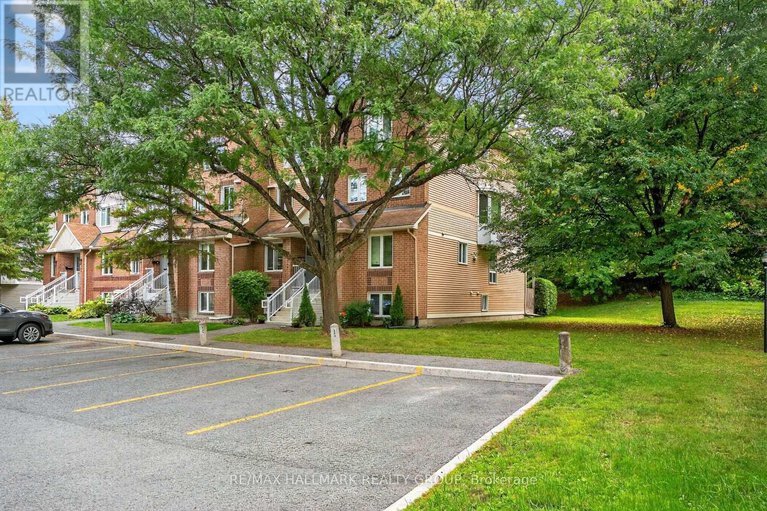 29360556/b-6746-jeanne-darc-boulevard-n/convent-glen-north/ottawa/ontario/K1C6E9_4