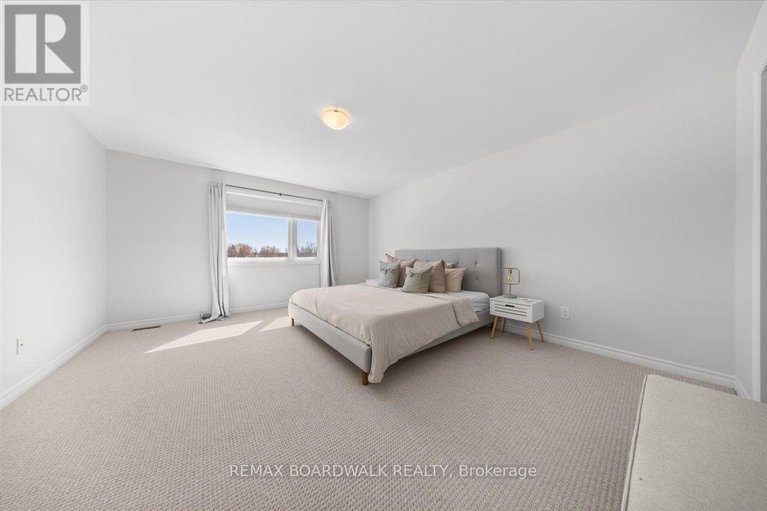 29543323/297-labelle-street/embrun/russell/ontario/K0A1W0_33