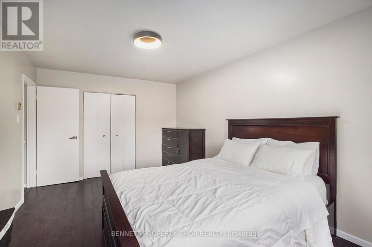 28339233/206-2041-arrowsmith-drive/beacon-hill-south/ottawa/ontario/K1J7V7_16