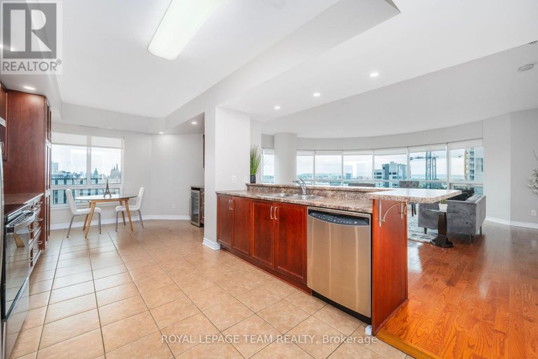 29333702/1704-200-rideau-street/sandy-hill/ottawa/ontario/K1N5Y1_16