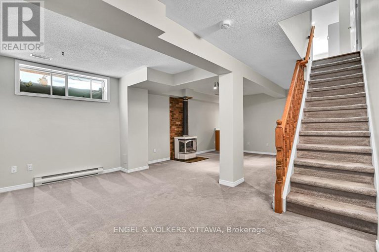 29360554/123-longshire-circle/longfields/ottawa/ontario/K2J4L1_26