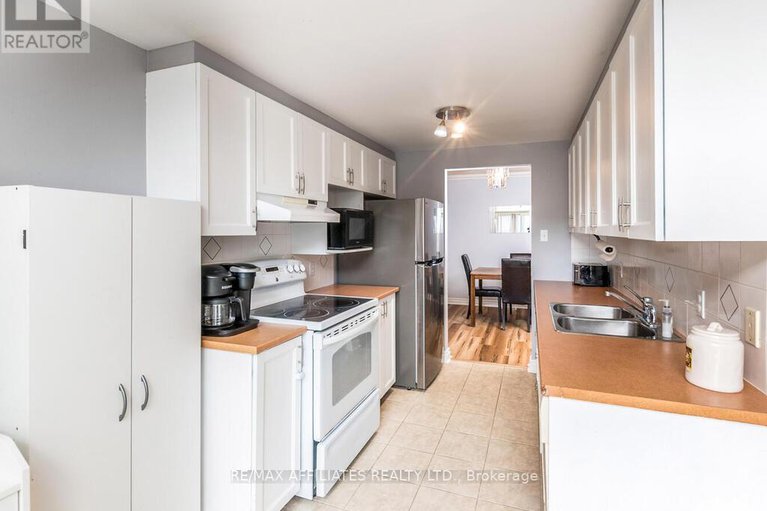 28629180/6-eagleview-street/emerald-meadowstrailwest/ottawa/ontario/K2M2R2_12