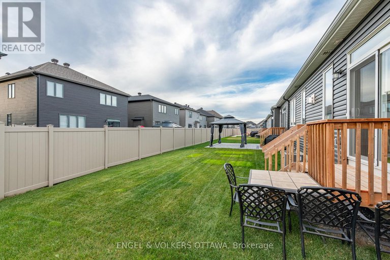 28312643/779-coast-circle/mahogany-community/ottawa/ontario/K4M0E9_41