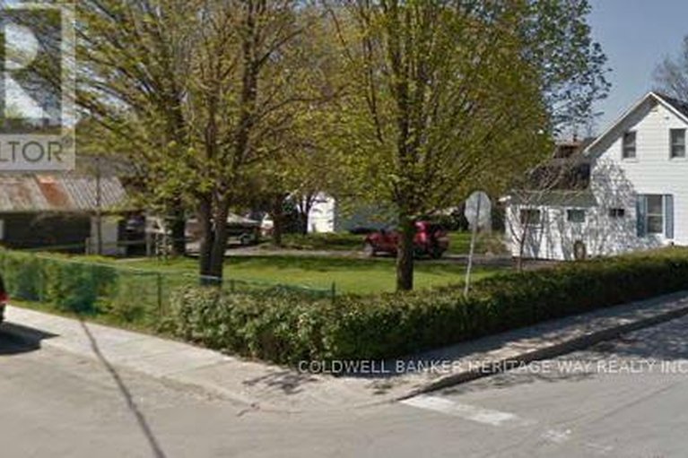 29461153/86-brae-street/almonte/mississippi-mills/ontario/K0A1A0_3