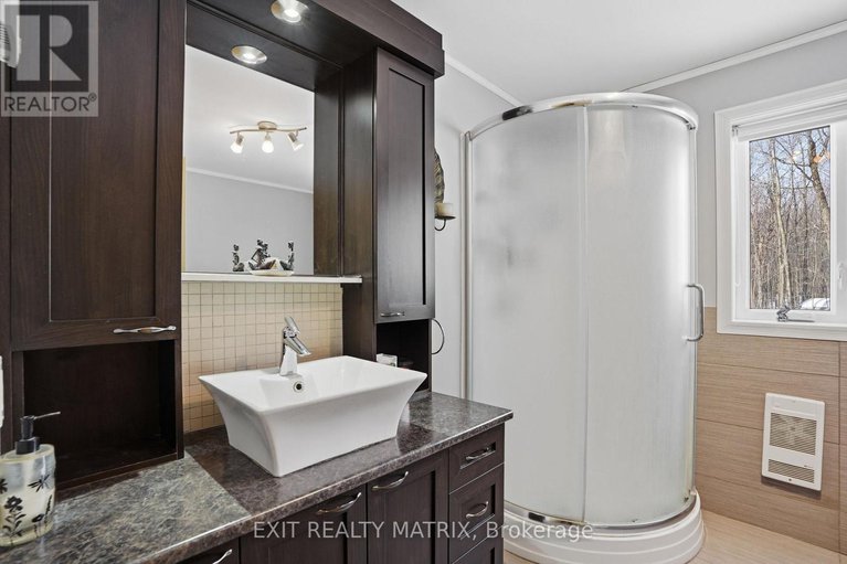 29431063/8150-montee-lemieux-road/east-hawkesbury/ontario/K0B1M0_18