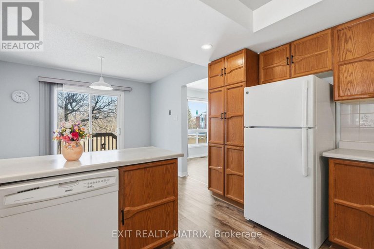 29434401/57-rosegarden-crescent/hunt-club-parkgreenboro/ottawa/ontario/K1T3A9_13