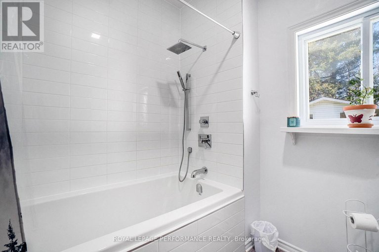 28244627/3383-champlain-street/clarencerockland-twp/clarence-rockland/ontario/K0A1E0_27