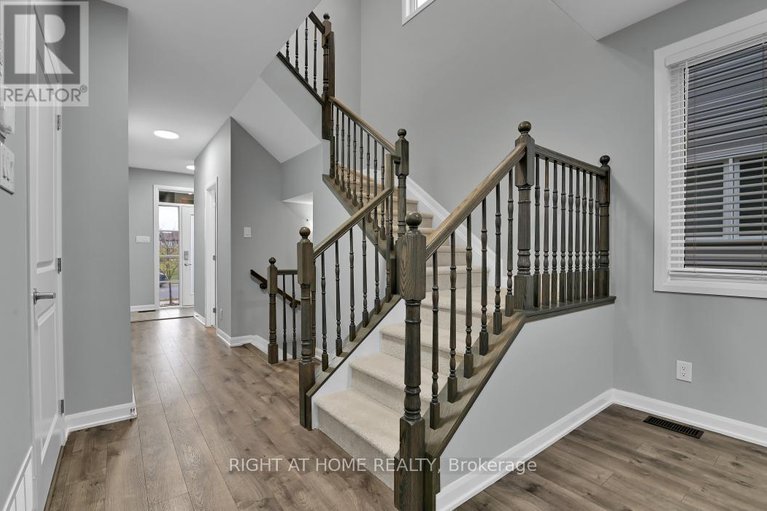 29067282/561-decoeur-drive/avalon-west/ottawa/ontario/K4A5G7_11