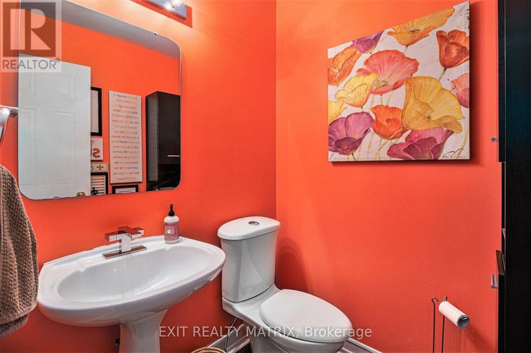 29247214/813-clearcrest-crescent/fallingbrookridgemount/ottawa/ontario/K4A3E8_21