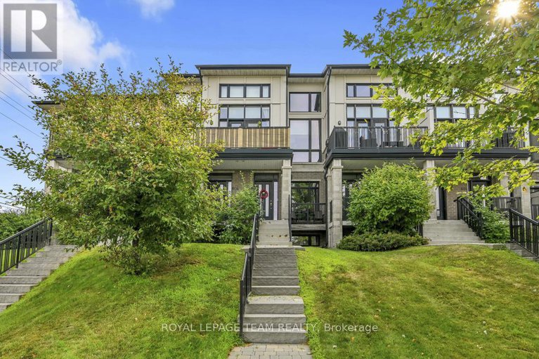 28681481/604-brian-good-avenue/riverside-southgloucester-glen/ottawa/ontario/K4M0G7_1