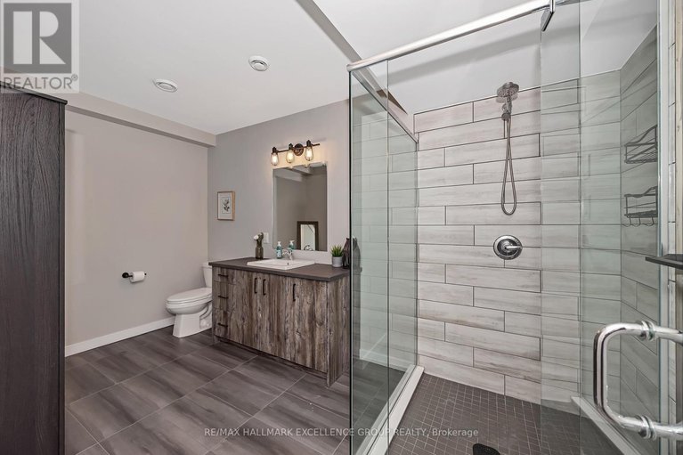 29663853/921-colette-street/clarencerockland-twp/clarence-rockland/ontario/K0A1E0_38