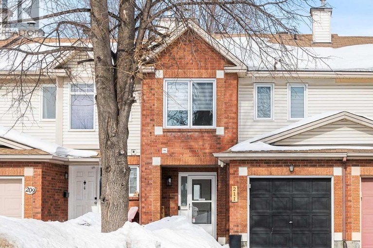 29427970/211-longshire-circle/longfields/ottawa/ontario/K2J4K8_1