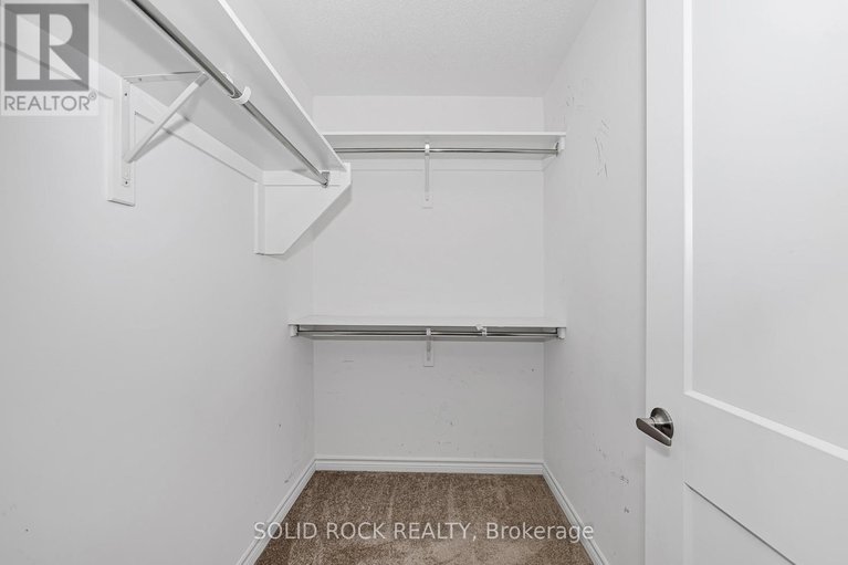 28814224/149-minikan-street/blossom-parkkemp-parkfindlay-creek/ottawa/ontario/K1X0E5_21