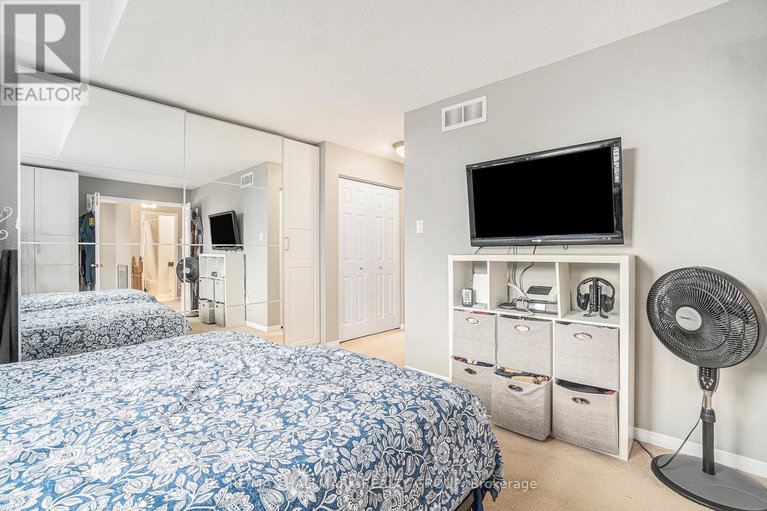 28497394/18-golders-green-lane/longfields/ottawa/ontario/K2J5C1_18
