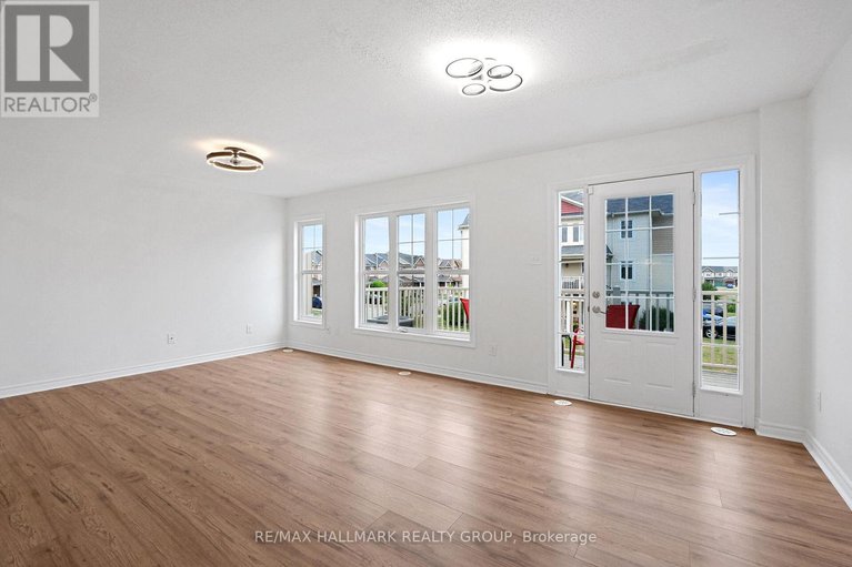 28915431/2325-blue-aster-street/half-moon-bay/ottawa/ontario/K2J0X5_16
