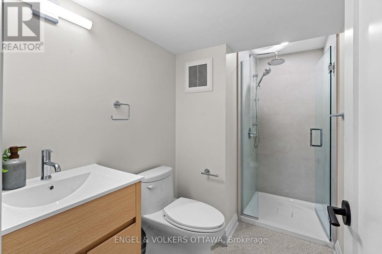 27914268/51-ross-avenue/ottawa-west/ottawa/ontario/K1Y0N4_38